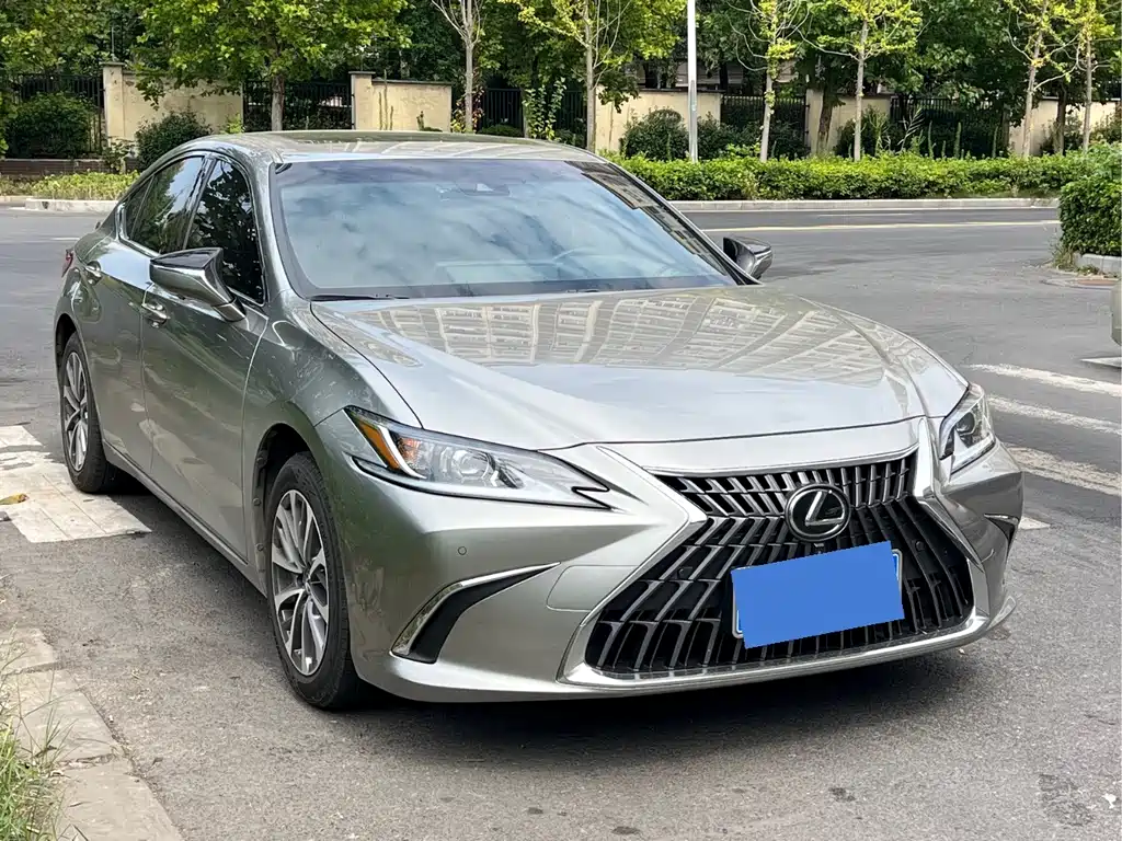 Lexus ES — миниатюра 4