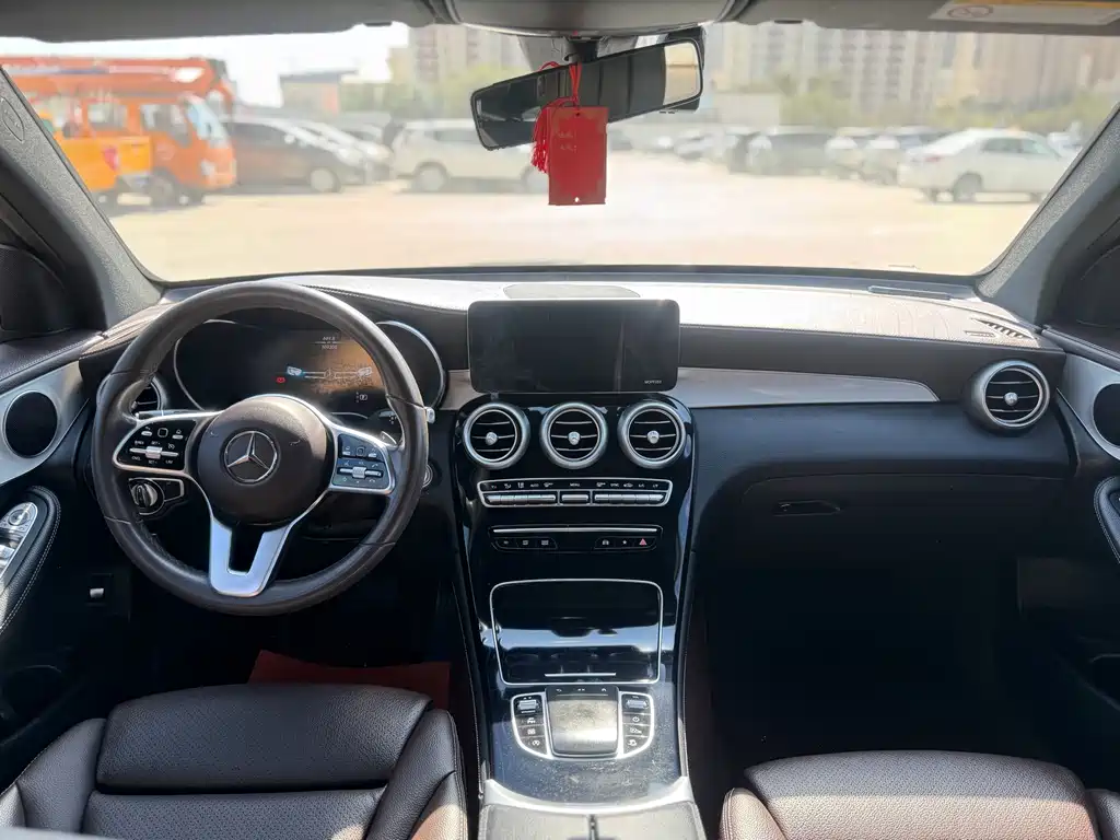 Mercedes-Benz GLC — миниатюра 5