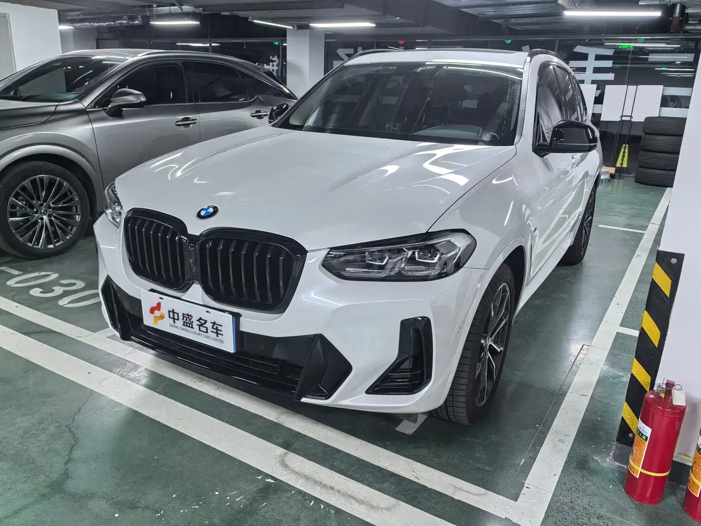 宝马X3 2022款 改款二 xDrive30i 领先型 M曜夜套装 2023