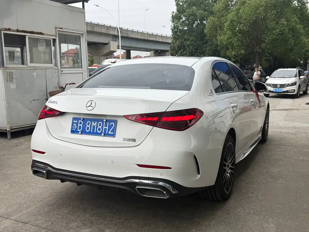Mercedes-Benz C-Class — миниатюра 5