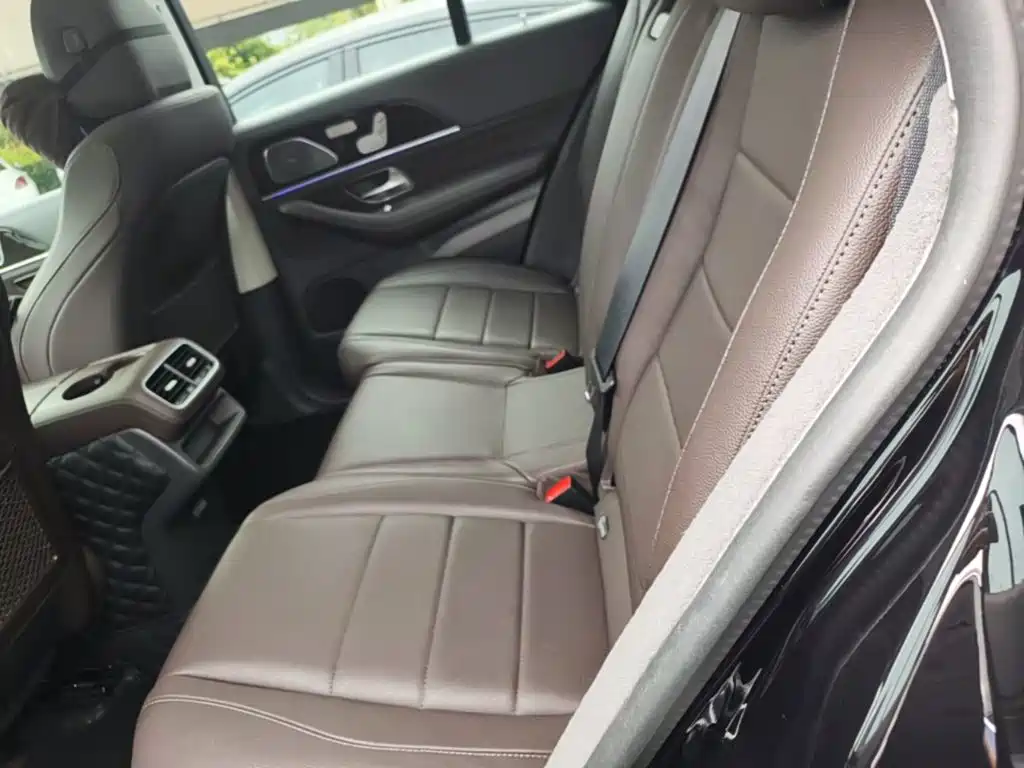 Mercedes-Benz GLE (Import) — миниатюра 22