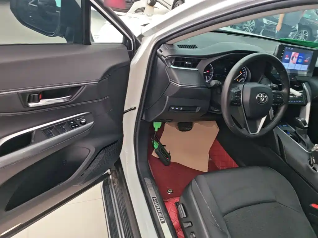 Toyota Harrier — миниатюра 16