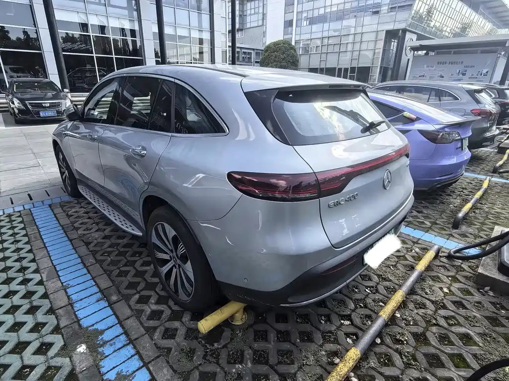 Mercedes-Benz EQC — миниатюра 4