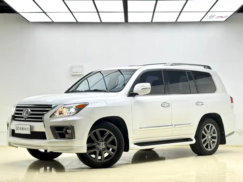 Lexus LX 2016