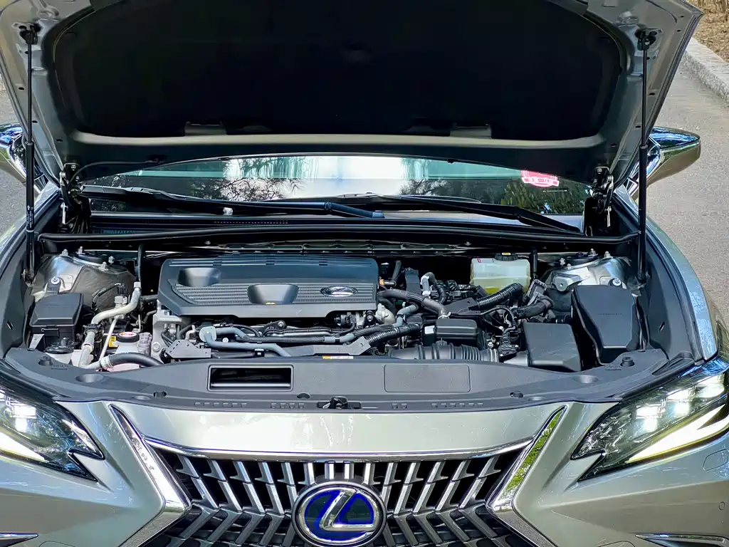 Lexus ES — миниатюра 29