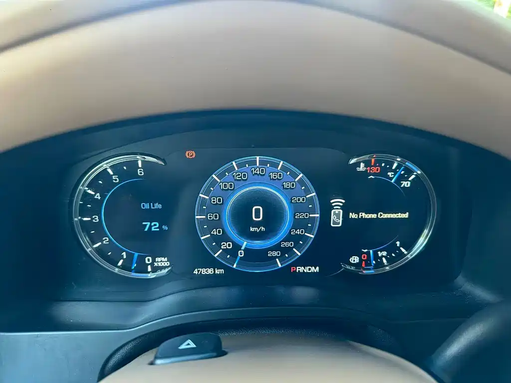 Cadillac Escalade — миниатюра 7