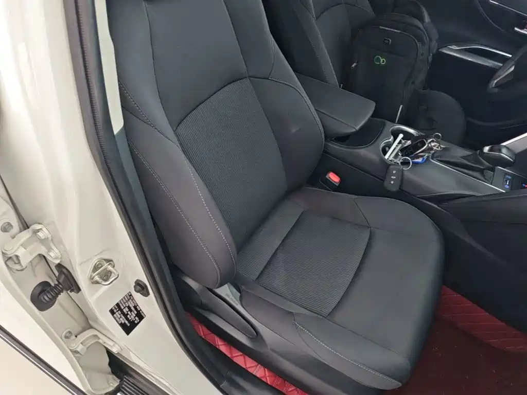 Toyota Harrier — миниатюра 25