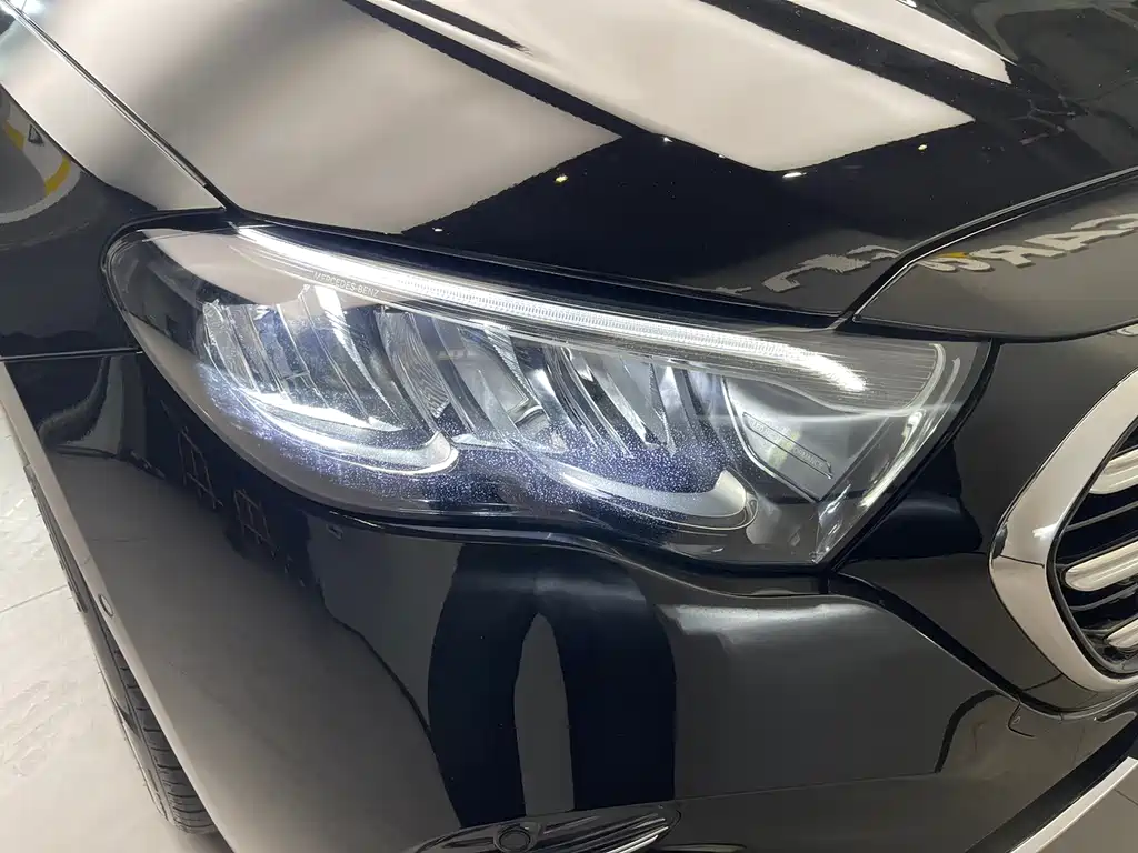 Mercedes-Benz E-Class — миниатюра 29