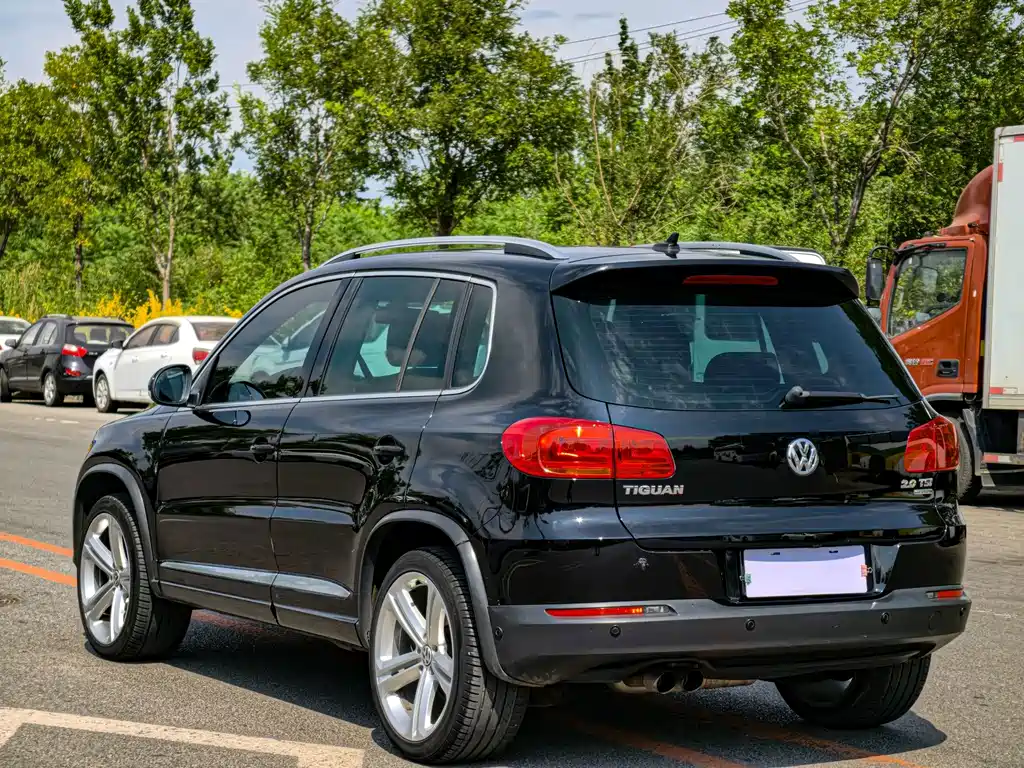 Volkswagen Tiguan — миниатюра 40