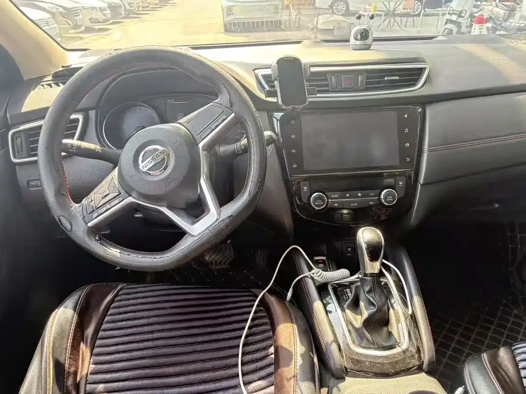 Nissan Qashqai — миниатюра 6