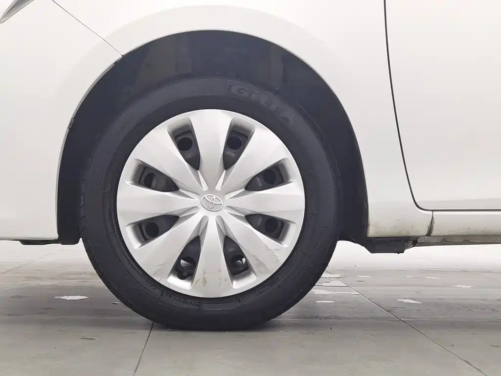 Toyota Yaris L — миниатюра 17