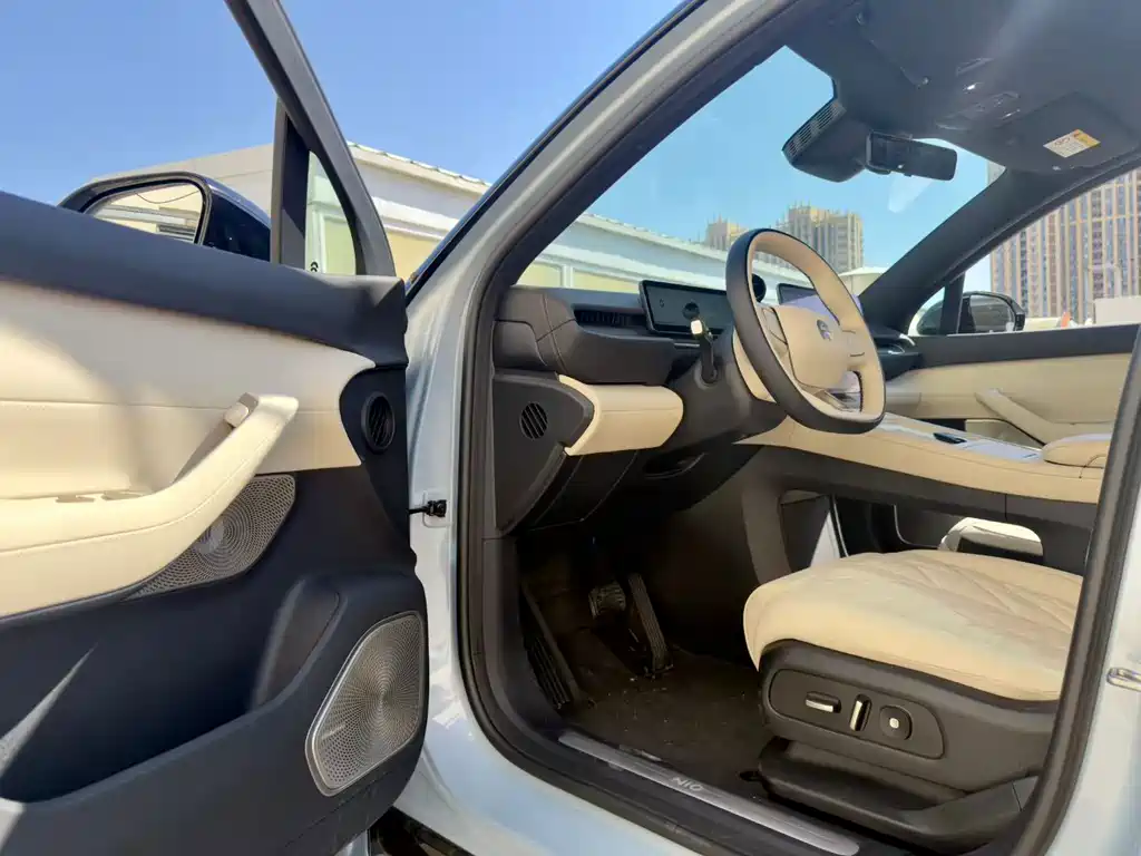 NIO ES6 — миниатюра 4