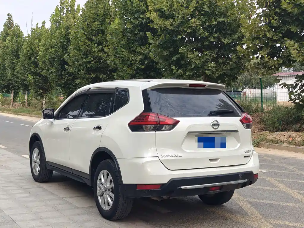 Nissan X-Trail — миниатюра 4