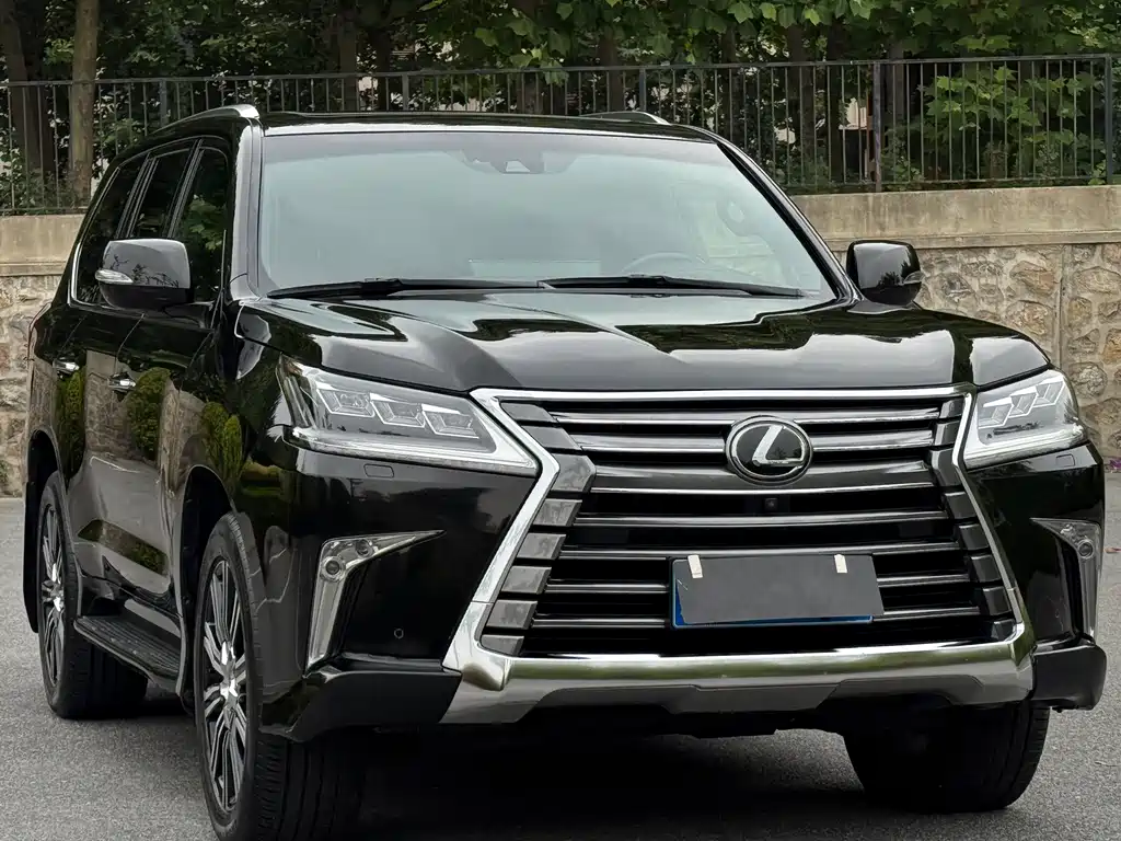 Lexus LX 2017 570 Luxury