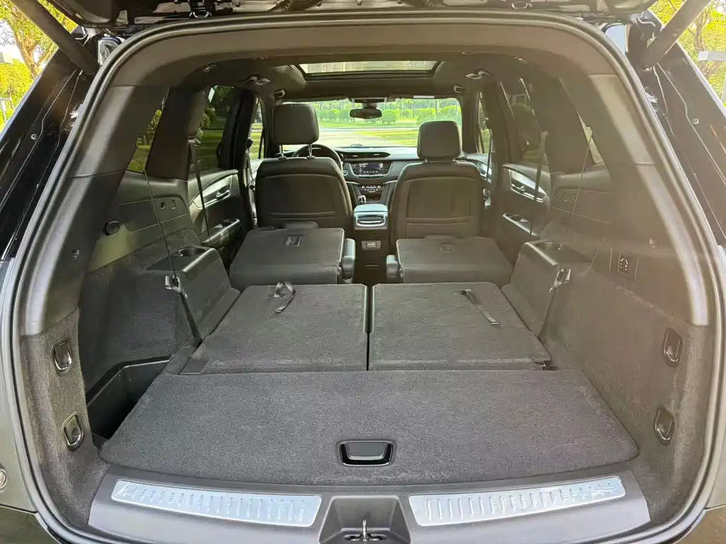 Cadillac XT6 — миниатюра 8