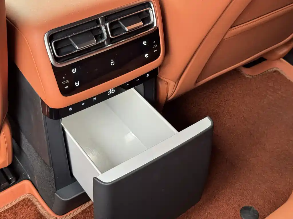 Li Auto Li L6 — миниатюра 7