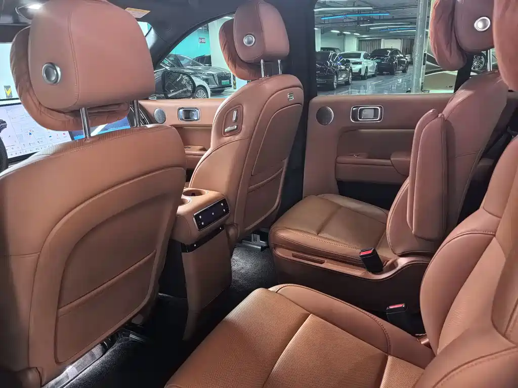 Li Auto Li L8 — миниатюра 11