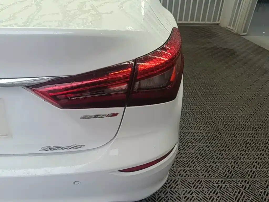 Changan Eado — миниатюра 8