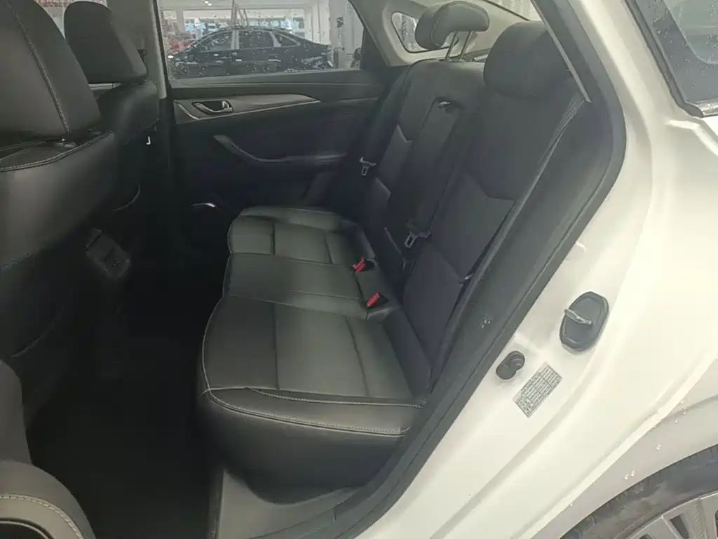 Changan Eado — миниатюра 17