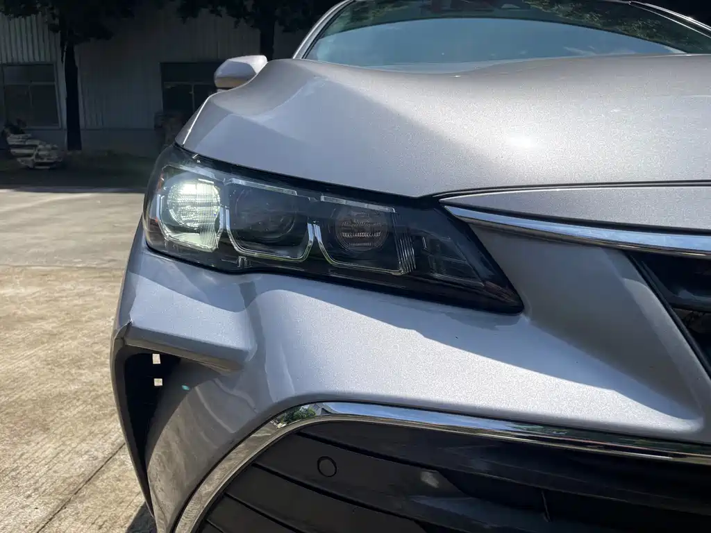 Toyota Avalon — миниатюра 8