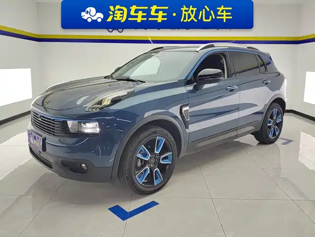 Lynk & Co 01