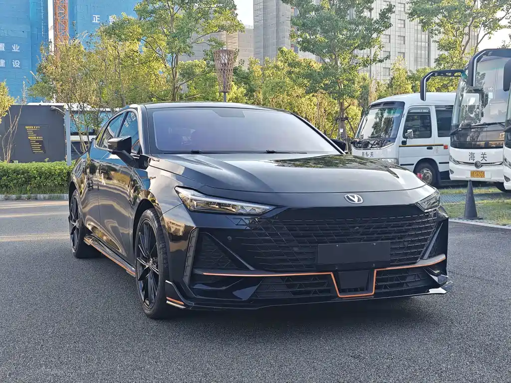 Changan UNI-V — миниатюра 3