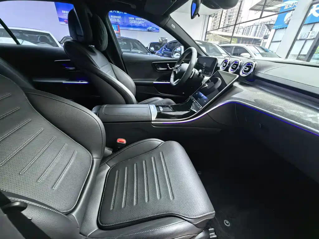 Mercedes-Benz C-Class — миниатюра 17