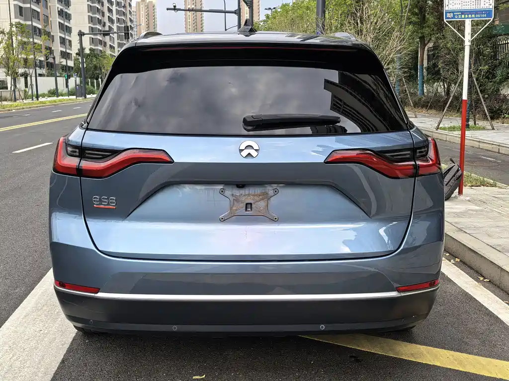 NIO ES8 — миниатюра 5