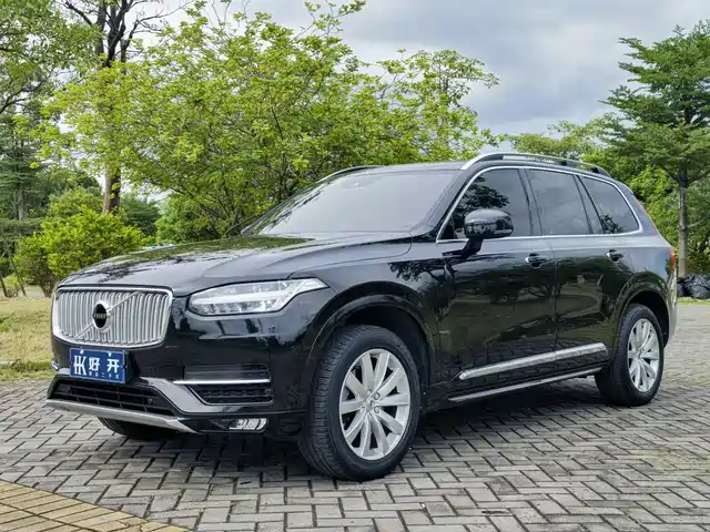 VOLVO  XC90 2018