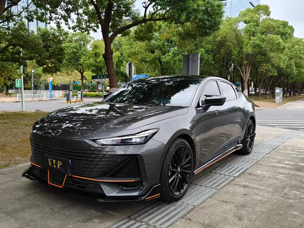 Changan UNI-V