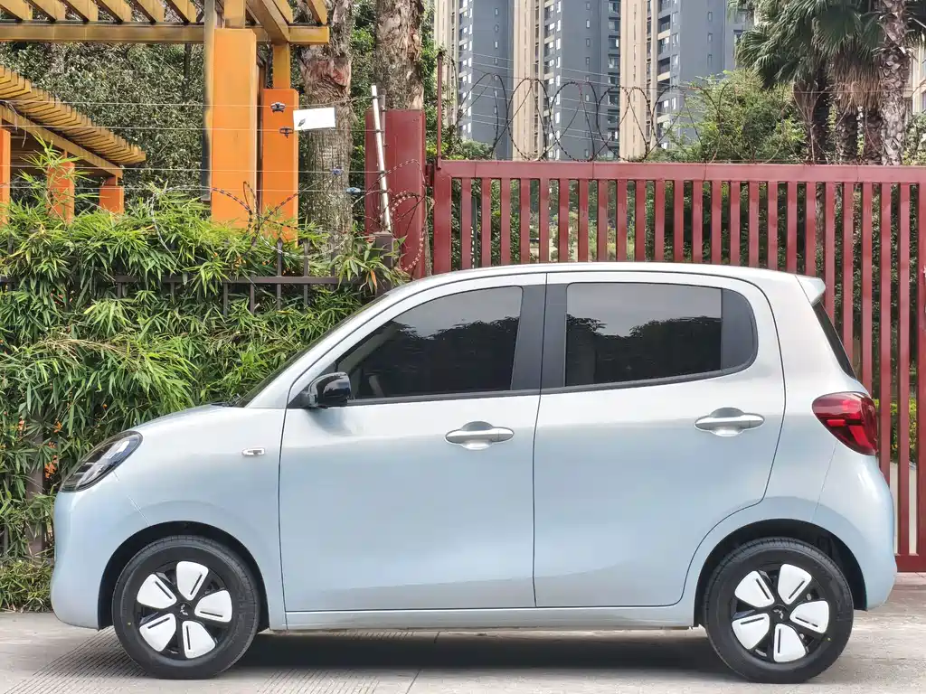 Wuling MINIEV — миниатюра 7