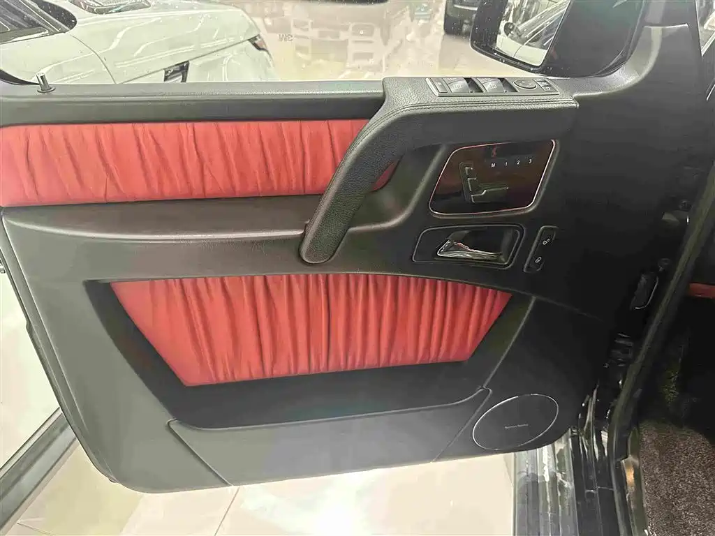 Mercedes-Benz G-Class — миниатюра 6