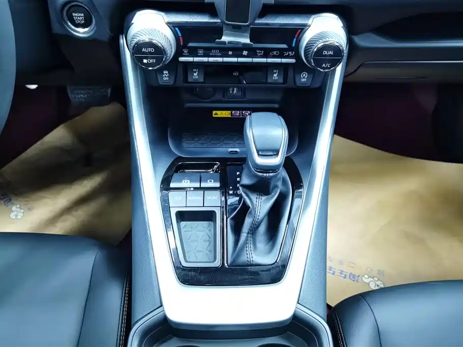 TOYOTA RAV4 RONGFANG