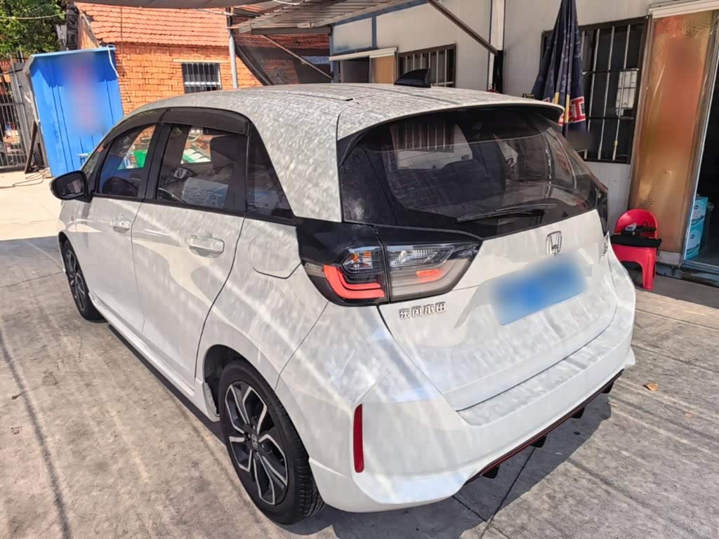 Honda Life 1.5 л 2023 г. Белый, пробег 23500 км