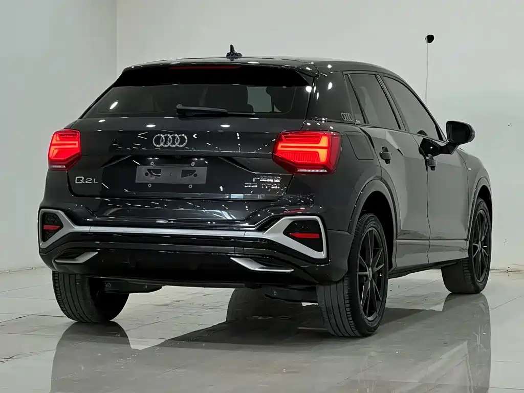 Audi Q2L — миниатюра 4