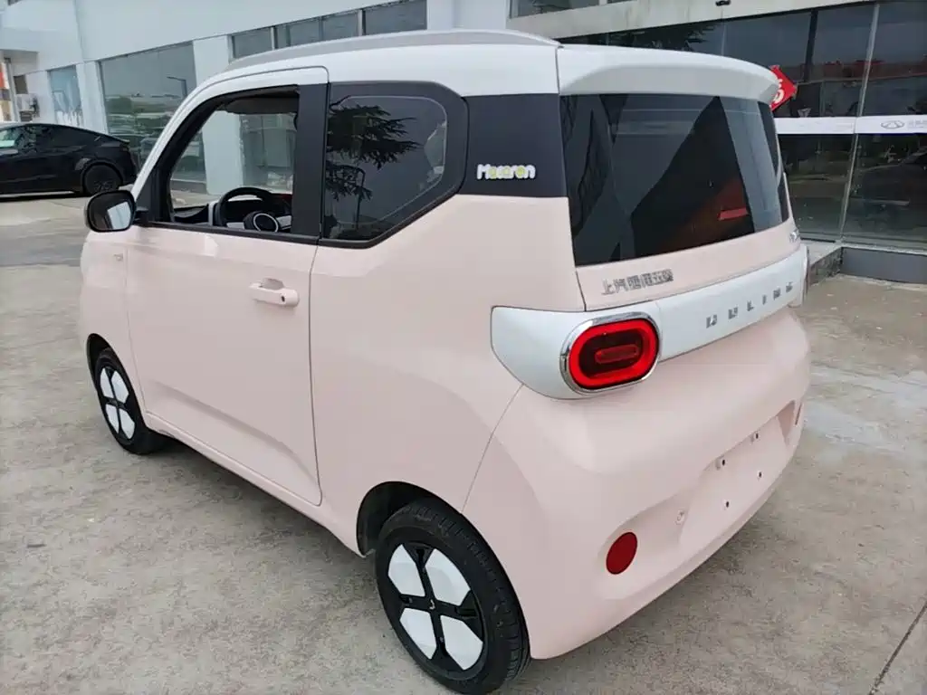 Wuling MINIEV — миниатюра 5