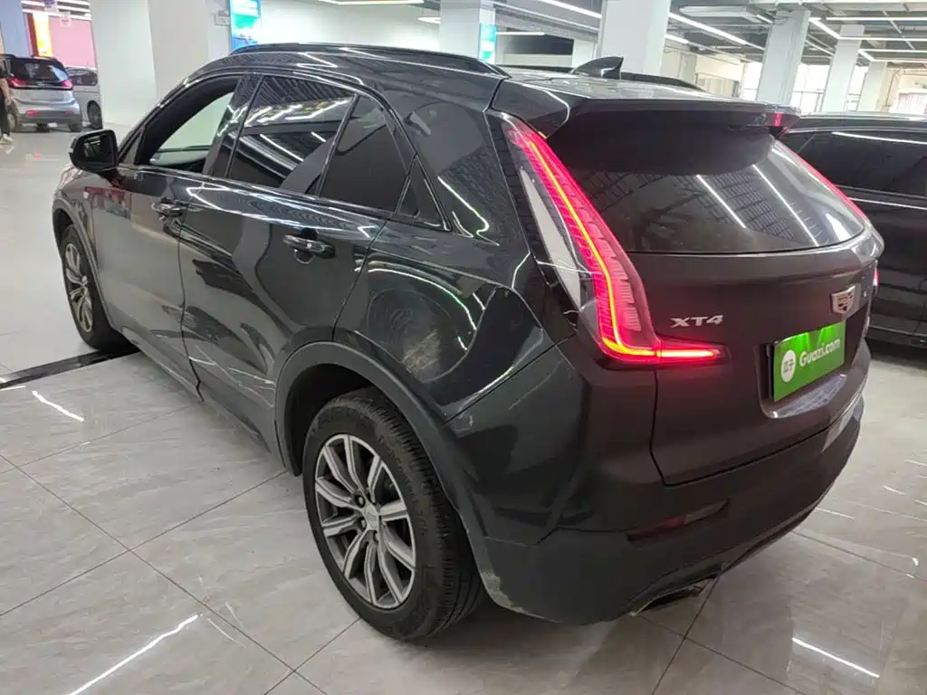Cadillac XT4 — миниатюра 5