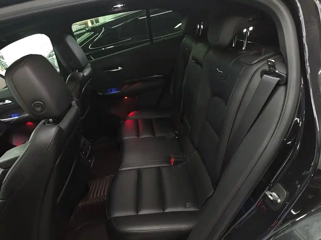 Cadillac XT4 — миниатюра 17