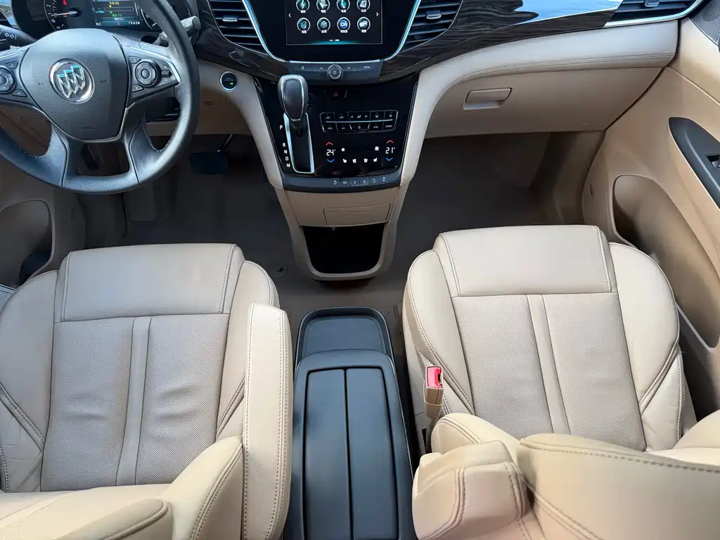 Buick GL8 — миниатюра 9
