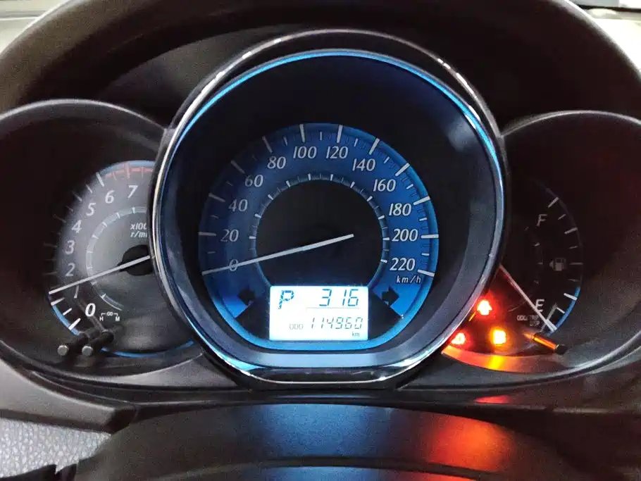Toyota Yaris L — миниатюра 14
