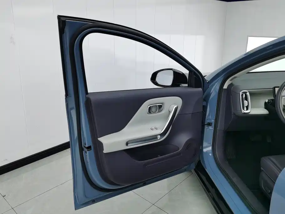 Leapmotor Leapmotor B01 — миниатюра 7