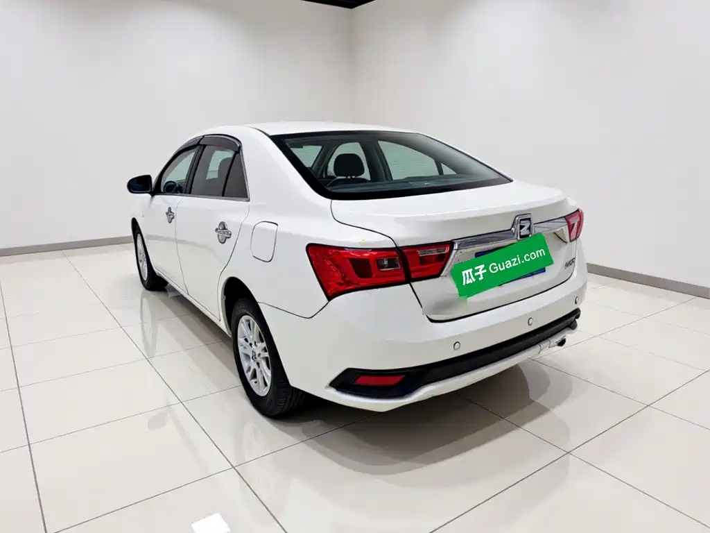 Zotye Zotye Z300 — миниатюра 4