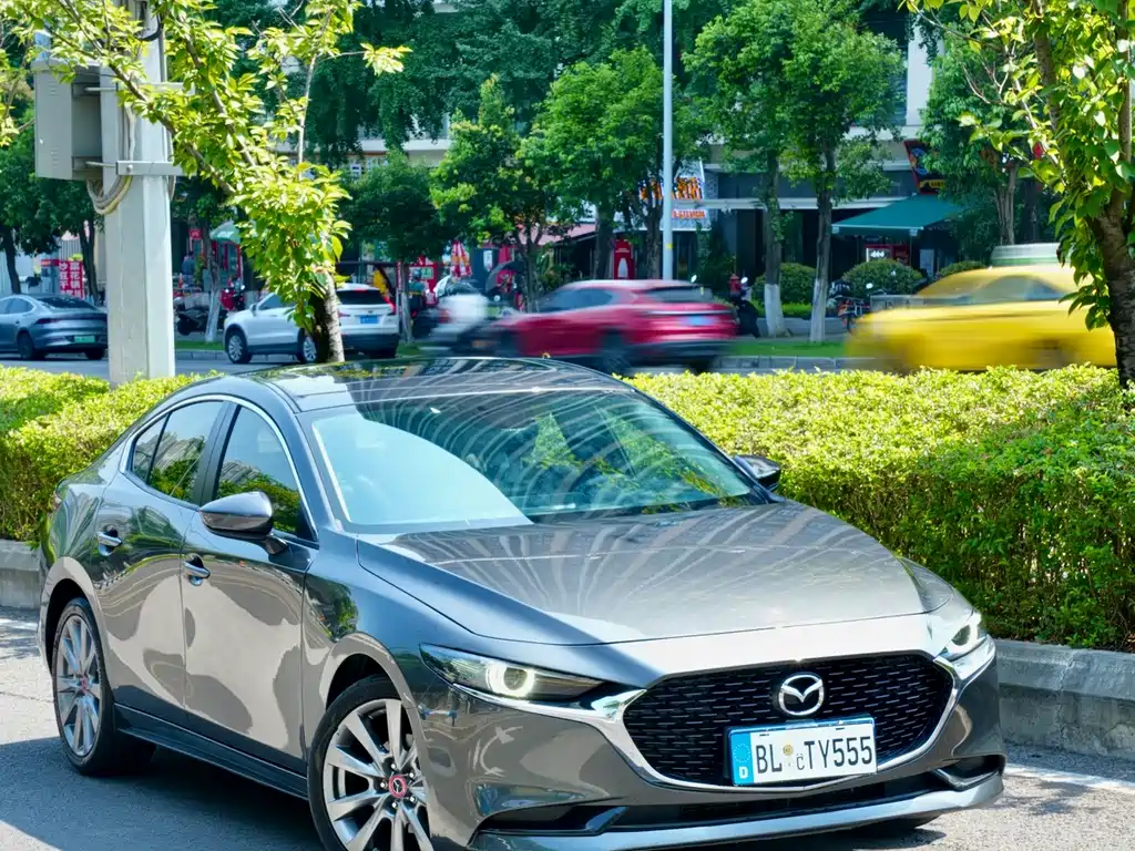 Mazda 3 Axela — миниатюра 3