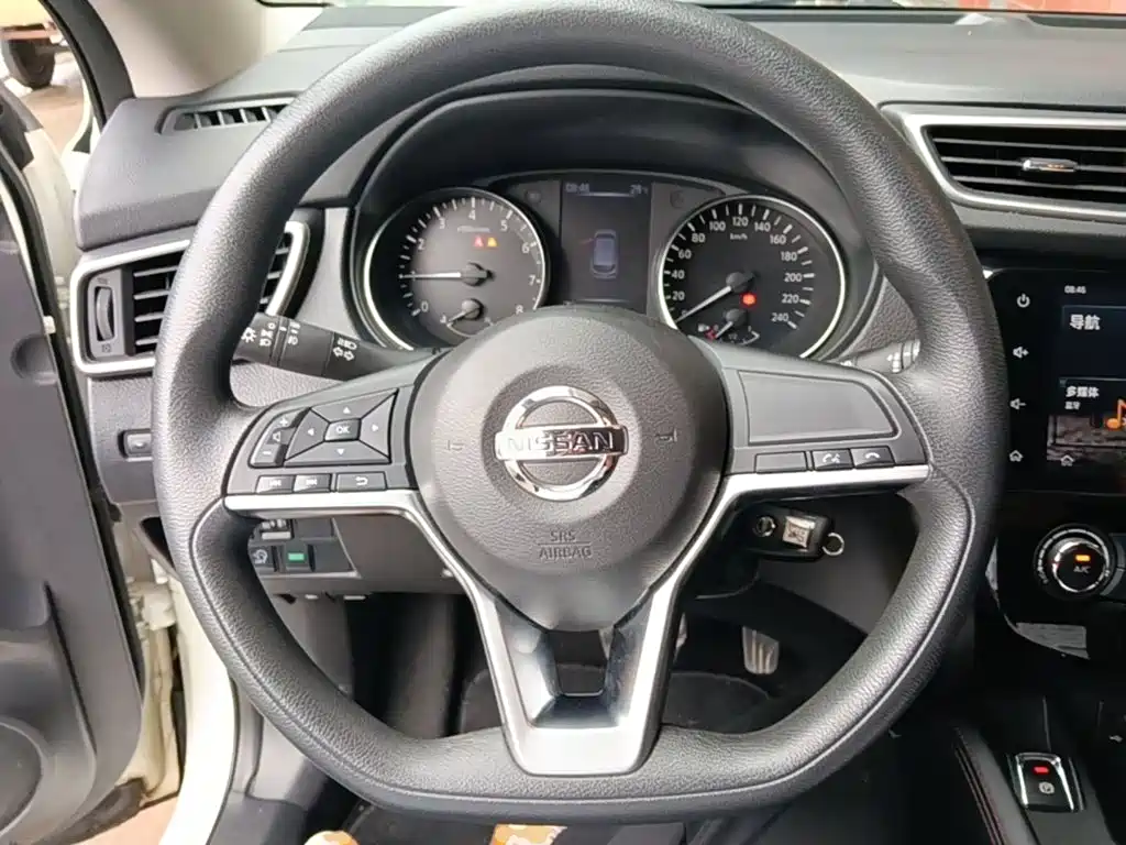 Nissan Qashqai — миниатюра 11