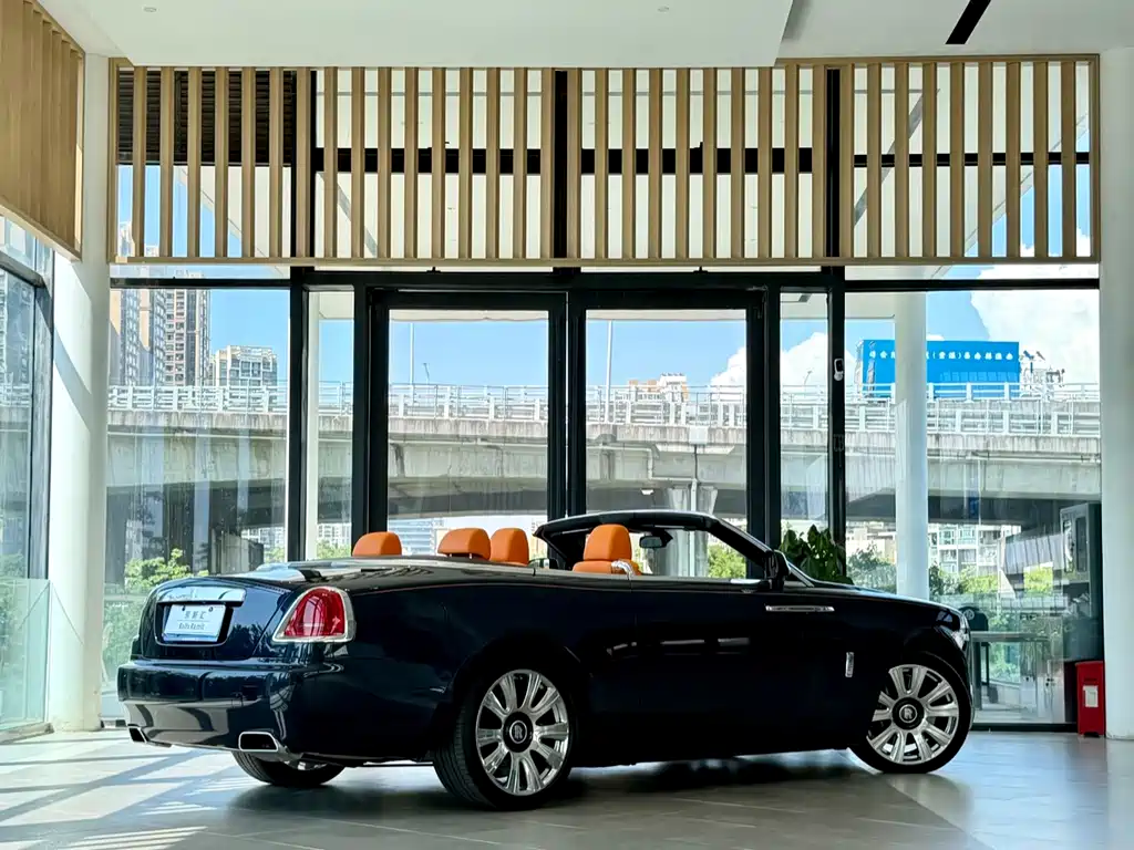 Rolls-Royce Dawn — миниатюра 3