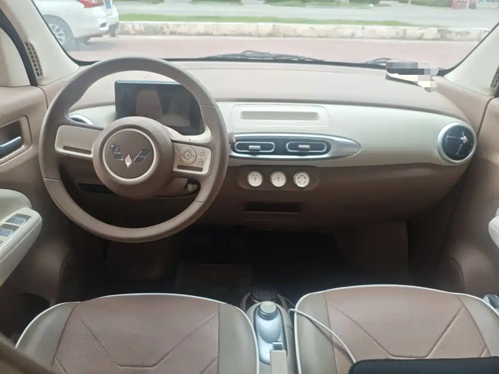 Wuling MINIEV — миниатюра 13