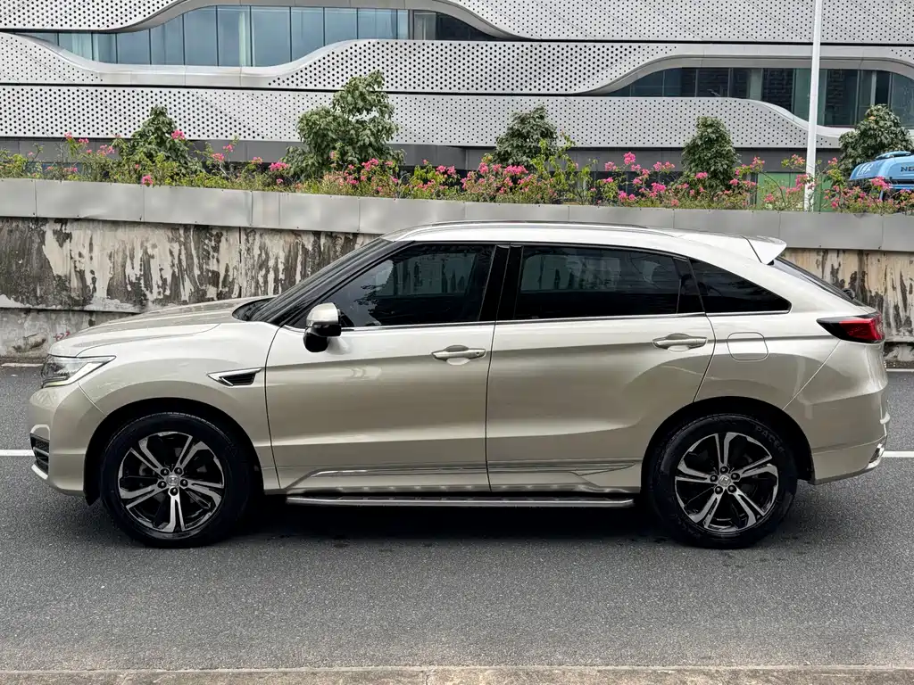 Honda UR-V — миниатюра 4