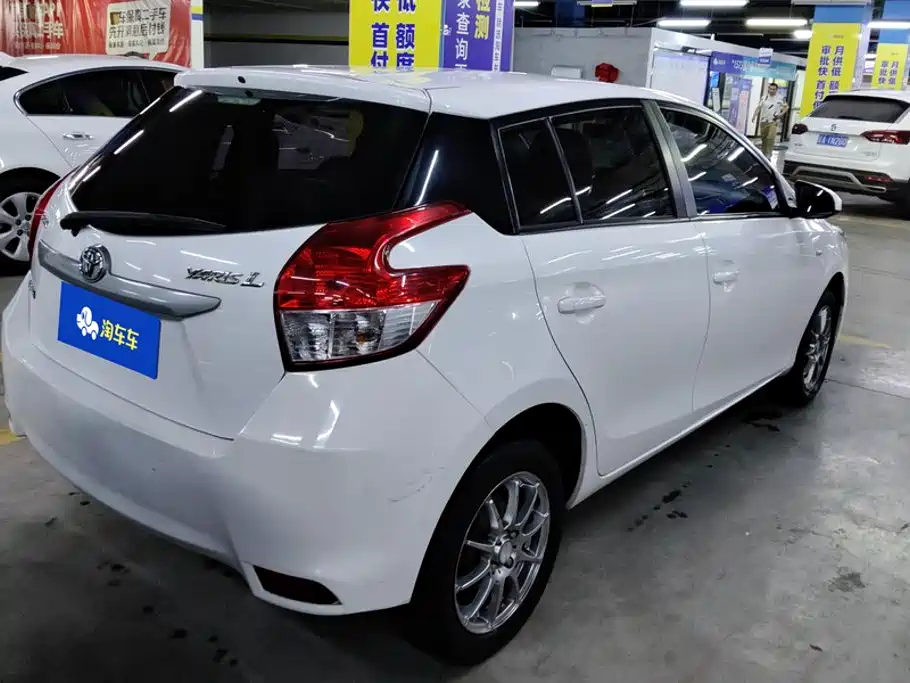 Toyota Yaris L — миниатюра 3