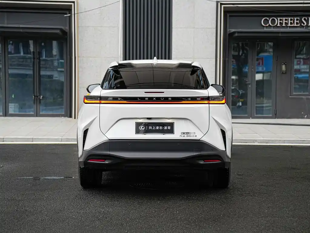 Lexus RZ — миниатюра 5