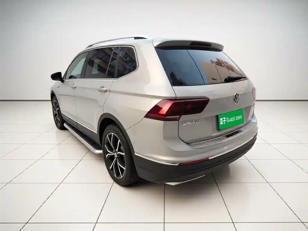 Volkswagen Tiguan L — миниатюра 10